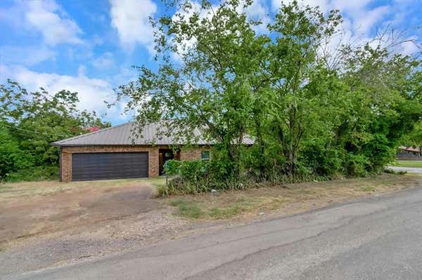 605 SE 18TH ST, MINERAL WELLS, TX 76067 - Image 1