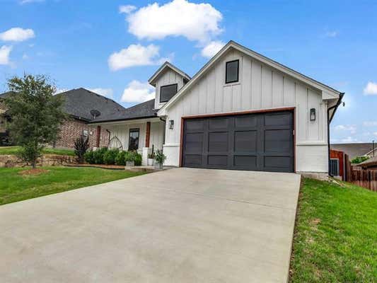 1408 TOWN CREEK CIR, WEATHERFORD, TX 76086, photo 3 of 33