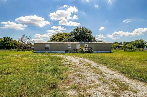 103 COUNTRY MEADOW CT, SPRINGTOWN, TX 76082, photo 3 of 32