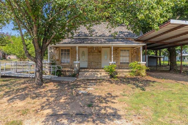 528 MAPLE ST, PARADISE, TX 76073, photo 1 of 15