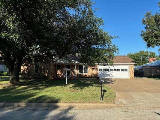 711 MISTLETOE ST, BRECKENRIDGE, TX 76424 - Image 1