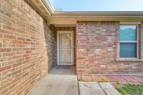 5011 CALLOWAY ST, SANSOM PARK, TX 76114, photo 4 of 24