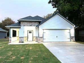 918 E ELM ST, HILLSBORO, TX 76645, photo 1 of 10