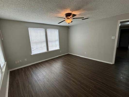 701 N RUDDELL ST # A, DENTON, TX 76209, photo 4 of 11