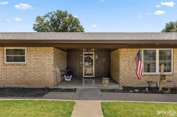 909 KIOWA DR, BURKBURNETT, TX 76354, photo 2 of 30