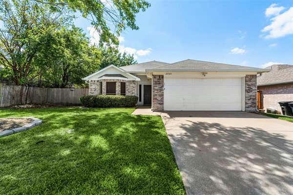 3705 FLEETWOOD DR, FORT WORTH, TX 76123, photo 4 of 38