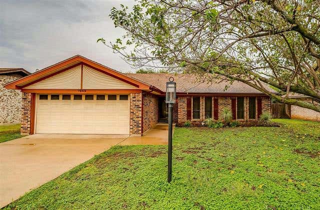 7609 PINEHURST DR W, FORT WORTH, TX 76134, photo 1 of 39