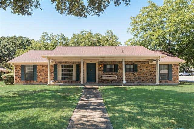 546 FORREST LN, CORSICANA, TX 75110, photo 1 of 40