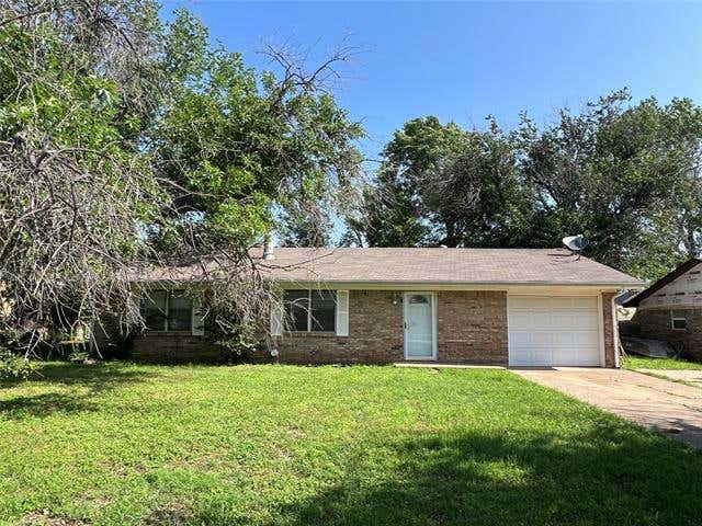 1511 AVENUE C, GRAHAM, TX 76450, photo 1 of 33