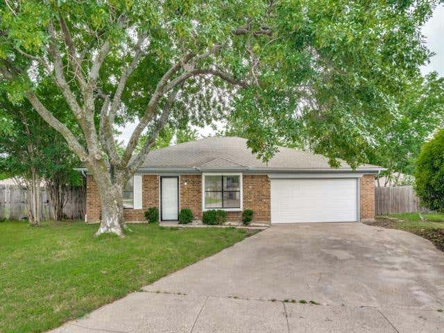 6400 TWIN SPRUCE CT, ARLINGTON, TX 76018, photo 1 of 15