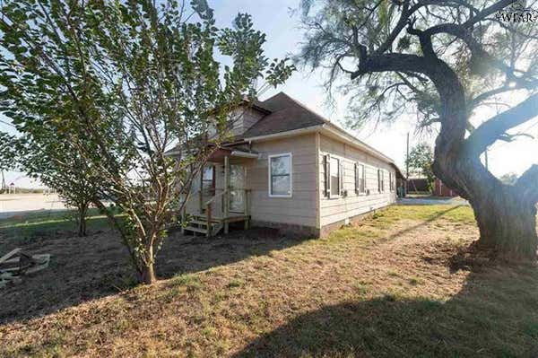 1104 N BRIDGE ST, HENRIETTA, TX 76365 - Image 1