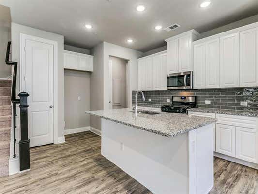 580 HUTCHINSON LN, LEWISVILLE, TX 75077 - Image 1