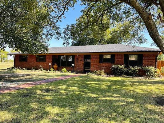 100 TWIN CIR, WORTHAM, TX 76693 - Image 1