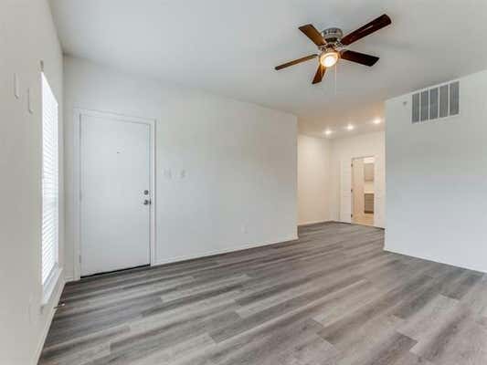 11226 PARK CENTRAL PL APT D, DALLAS, TX 75230, photo 4 of 29