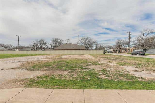 2800 VAUGHN BLVD, FORT WORTH, TX 76105, photo 1 of 12