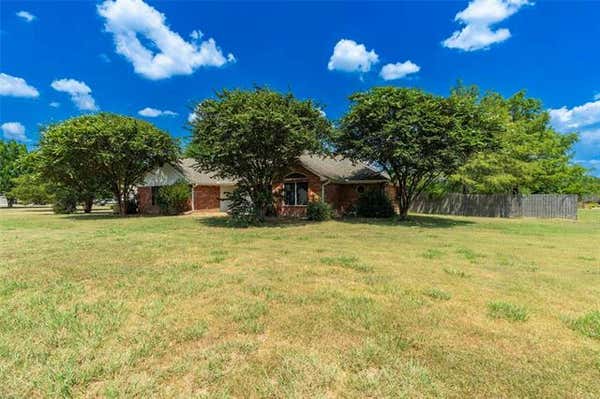 1021 ASHLEY LN, COMMERCE, TX 75428, photo 4 of 39