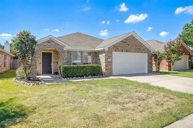 9074 RUSHING RIVER DR, FORT WORTH, TX 76118, photo 1 of 34