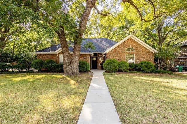 109 ELM CRK, POTTSBORO, TX 75076, photo 1 of 40