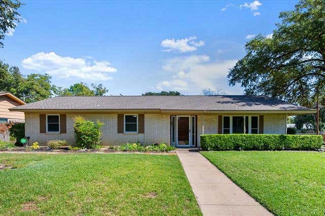 2517 MONTERREY ST, ARLINGTON, TX 76015, photo 1 of 39