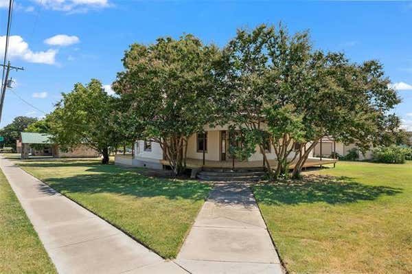 408 S BROAD ST, SAINT JO, TX 76265 - Image 1