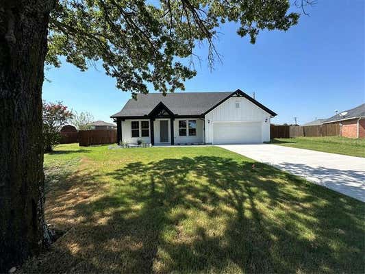 811 BIRCH CIR, VAN ALSTYNE, TX 75495 - Image 1