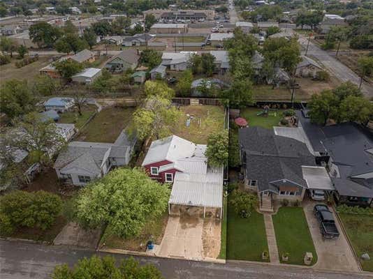 1215 W DYER ST, BRECKENRIDGE, TX 76424, photo 2 of 22