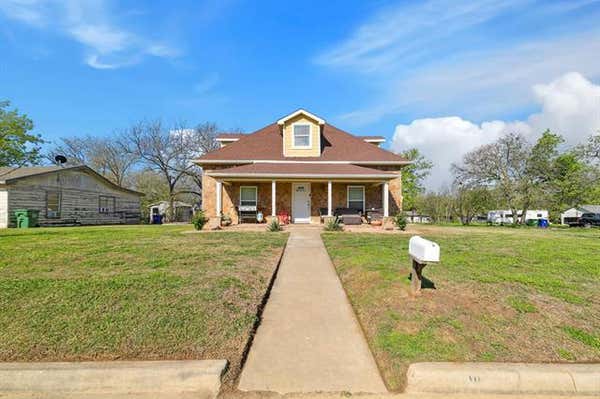 115 D ST, WHITESBORO, TX 76273, photo 4 of 38