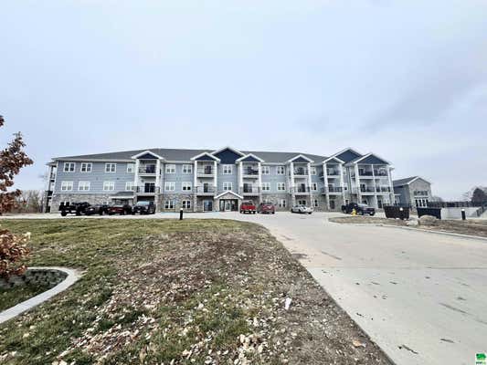 201 SUNRISE PARK RD APT 216, STORM LAKE, IA 50588 - Image 1