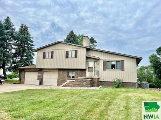 1894 CONSTANCE DR, VERMILLION, SD 57069 - Image 1