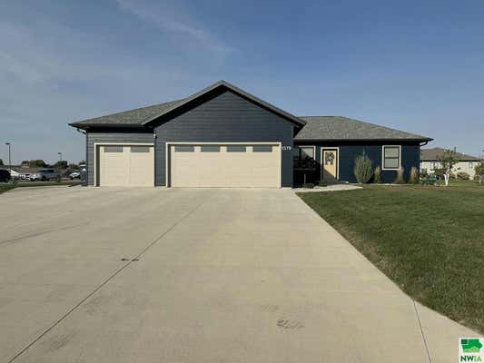 1379 9TH AVE SE, SIOUX CENTER, IA 51250 - Image 1