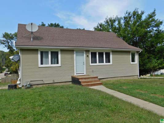 2829 W 4TH ST, SIOUX CITY, IA 51103 - Image 1