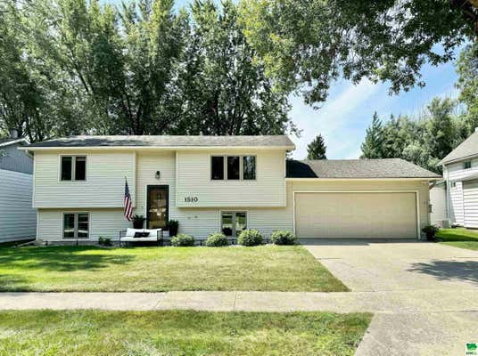 1510 THORMAN AVE, SHELDON, IA 51201 - Image 1