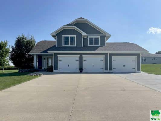 737 16TH ST SE, SIOUX CENTER, IA 51250 - Image 1