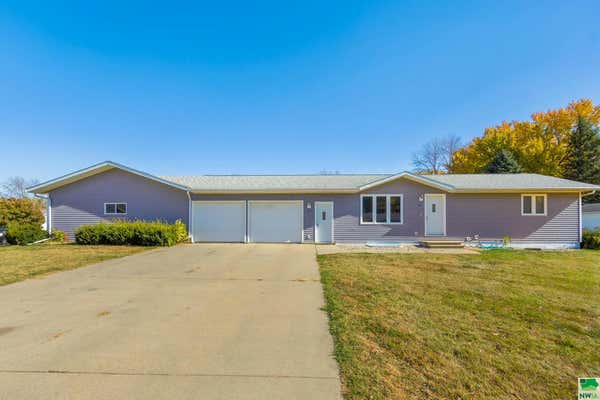 552 6TH AVE NW, SIOUX CENTER, IA 51250 - Image 1