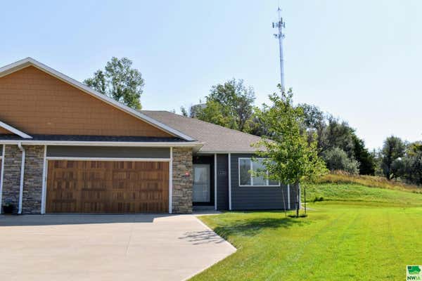 4250 FREMAR DR, SIOUX CITY, IA 51104 - Image 1