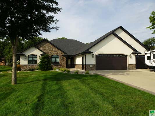 750 LARKSPUR WAY, SHELDON, IA 51201 - Image 1