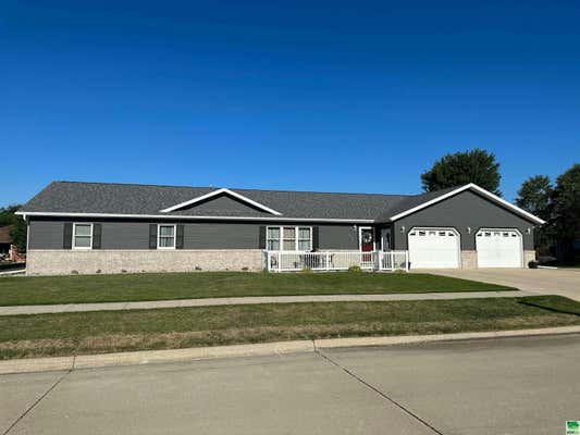 630 25TH AVE, SHELDON, IA 51201 - Image 1