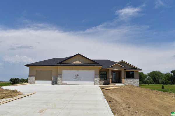 207 PINEWOOD PARK, JEFFERSON, SD 57038 - Image 1