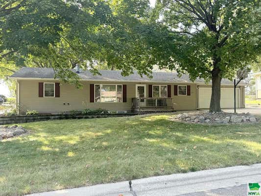 1117 1ST AVE SW, SIOUX CENTER, IA 51250 - Image 1