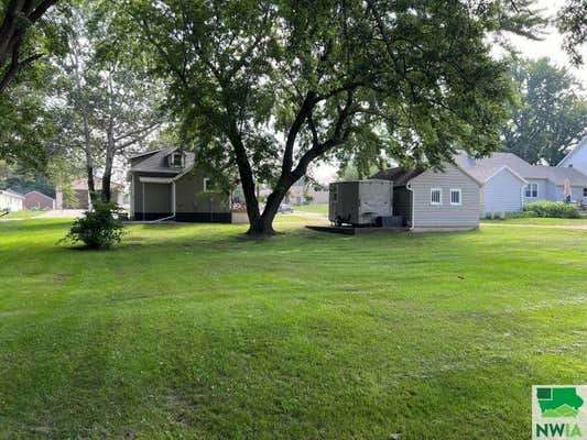 516 ARIZONA AVE NW, ORANGE CITY, IA 51041, photo 4 of 22