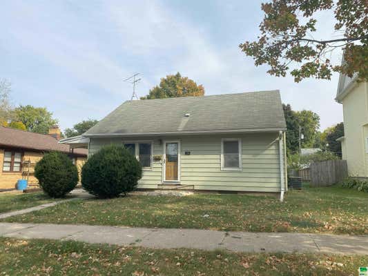 812 2ND AVE SE, LE MARS, IA 51031 - Image 1