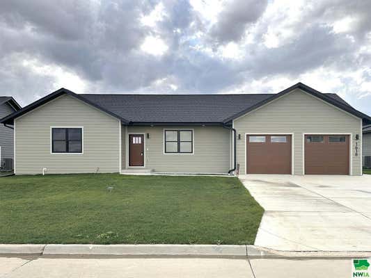 1618 LINCOLN PL SE, ORANGE CITY, IA 51041 - Image 1