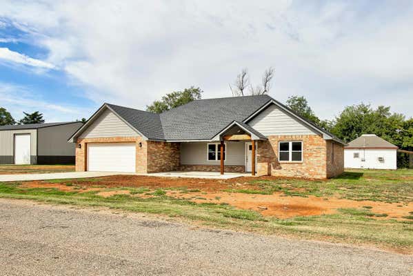 122 N 3RD ST, WAUKOMIS, OK 73773 - Image 1