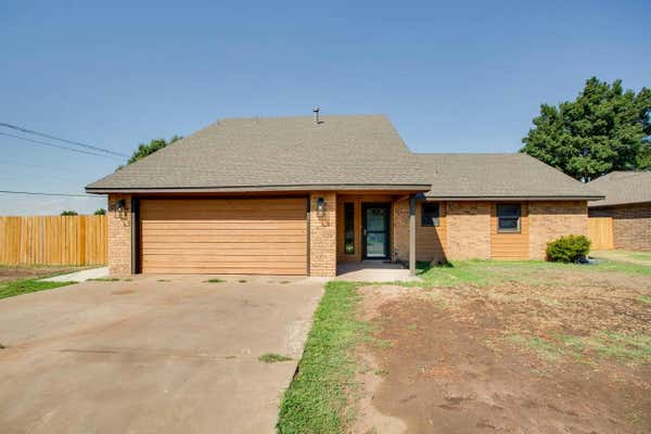 902 WILLOW CREEK CIR, ENID, OK 73703 - Image 1