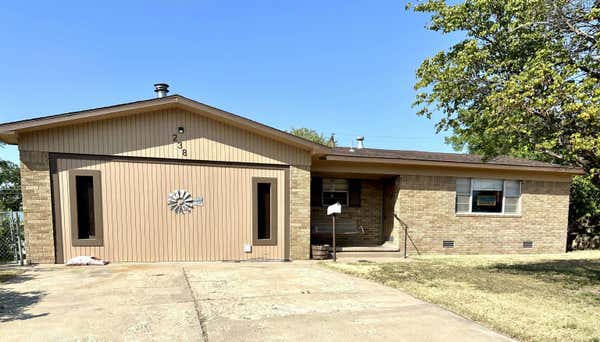 238 CIRCLE DR, GUYMON, OK 73942 - Image 1