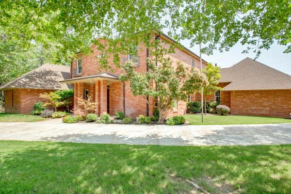 3905 NORTHLAKE LN, ENID, OK 73703 - Image 1