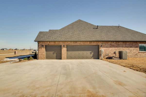 3535 MEADOW DR, ENID, OK 73703, photo 3 of 35