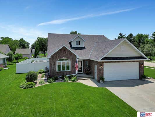 2601 EVERGREEN CIR, BEATRICE, NE 68310 - Image 1