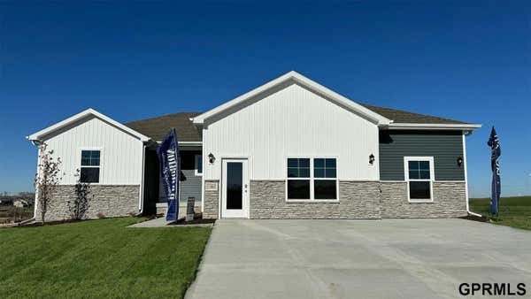 17002 REYNOLDS ST, BENNINGTON, NE 68007 - Image 1