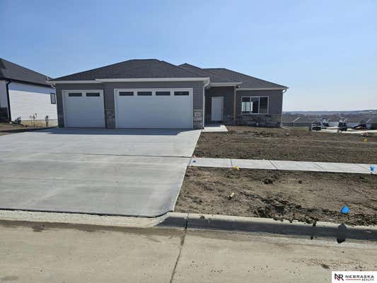 215 KRISTI LN, HICKMAN, NE 68372 - Image 1